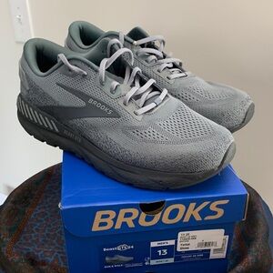 Brooks Men's Beast GTS 24 - Worn Twice Gently - Like Brand New 13 Wide 2e